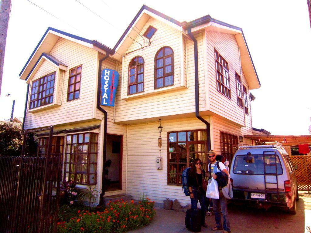 Hostal Torre De Babel กัสโตร ภายนอก รูปภาพ